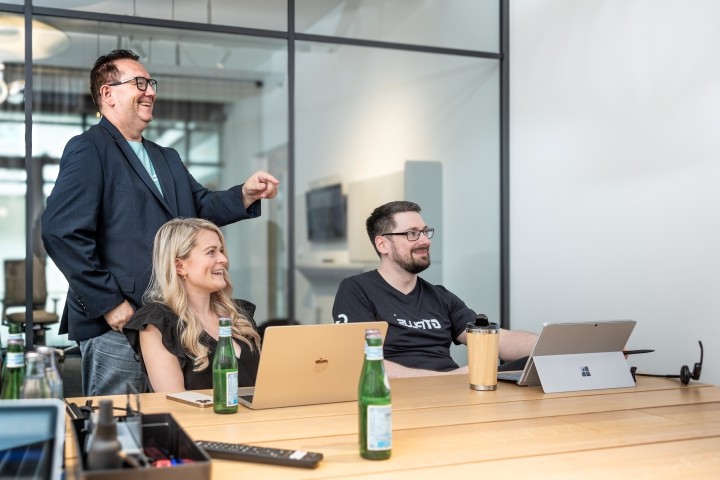 GT-Crew - Lachen am Arbeitsplatz